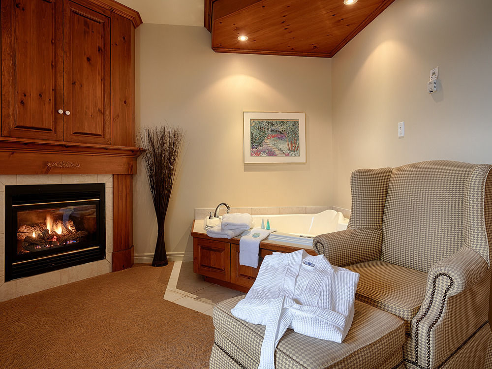 Auberge Handfield Et Spa Saint-Marc-sur-Richelieu Esterno foto
