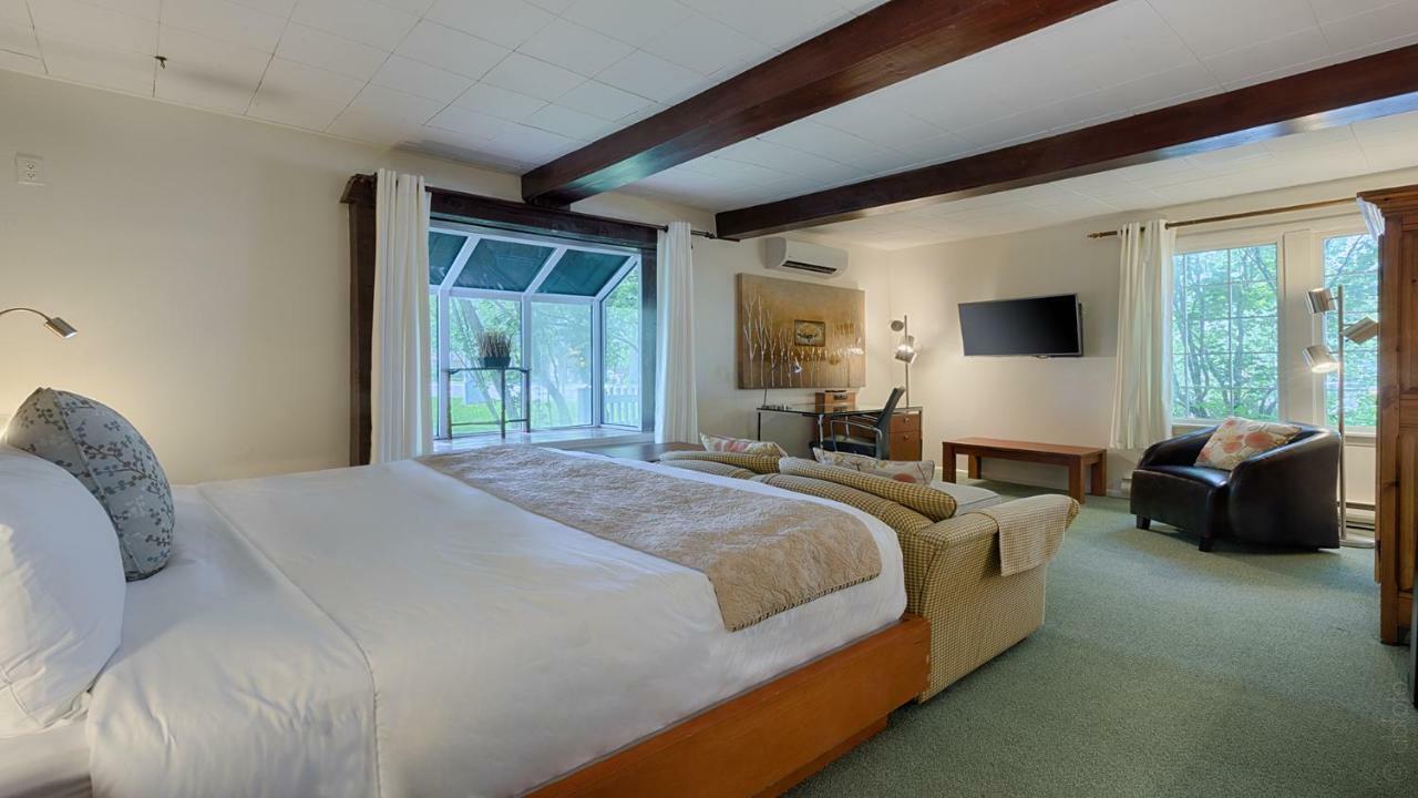 Auberge Handfield Et Spa Saint-Marc-sur-Richelieu Esterno foto