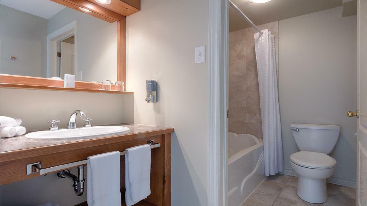 Auberge Handfield Et Spa Saint-Marc-sur-Richelieu Esterno foto