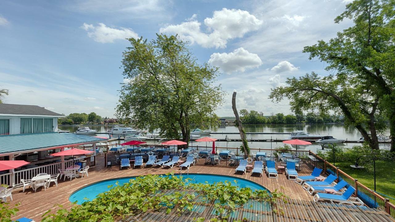 Auberge Handfield Et Spa Saint-Marc-sur-Richelieu Esterno foto