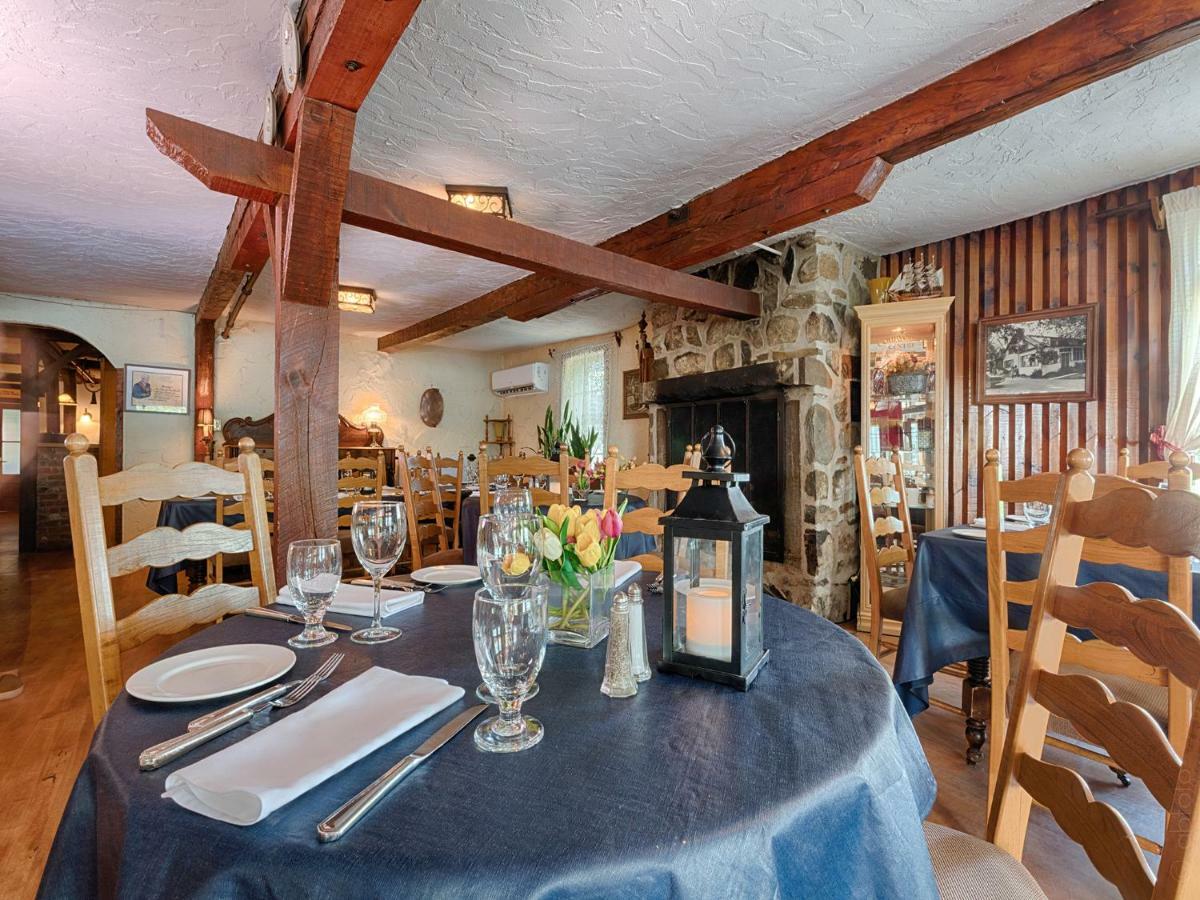 Auberge Handfield Et Spa Saint-Marc-sur-Richelieu Esterno foto